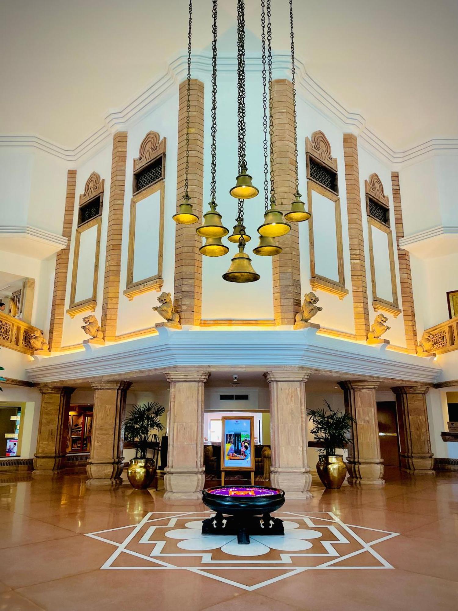 Trident Bhubaneswar Hotell Eksteriør bilde